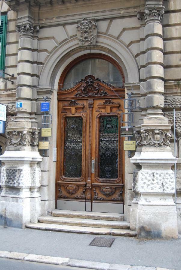 Apartment Dolac In Center Of Town リエカ エクステリア 写真